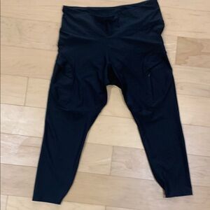 Black Old Navy Women’s 2X high rise 
Leggings Go Dry